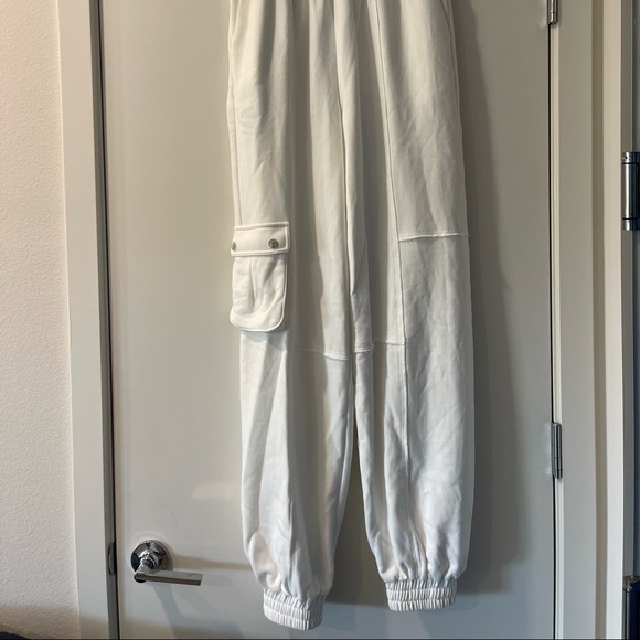Michael Costello x Revolve white jogger sweatpant - Picture 5 of 7